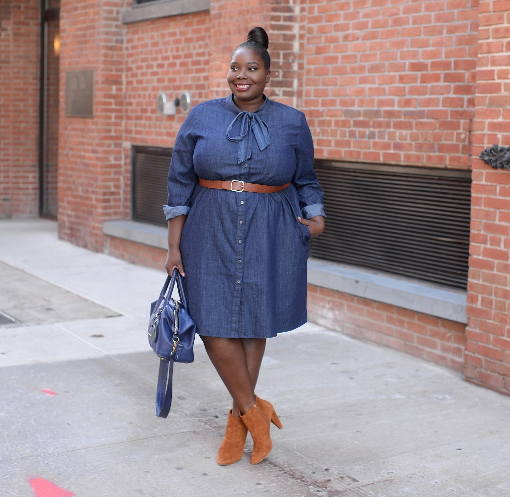 Chic Style Edit in Eloquii tie neck chambray dress