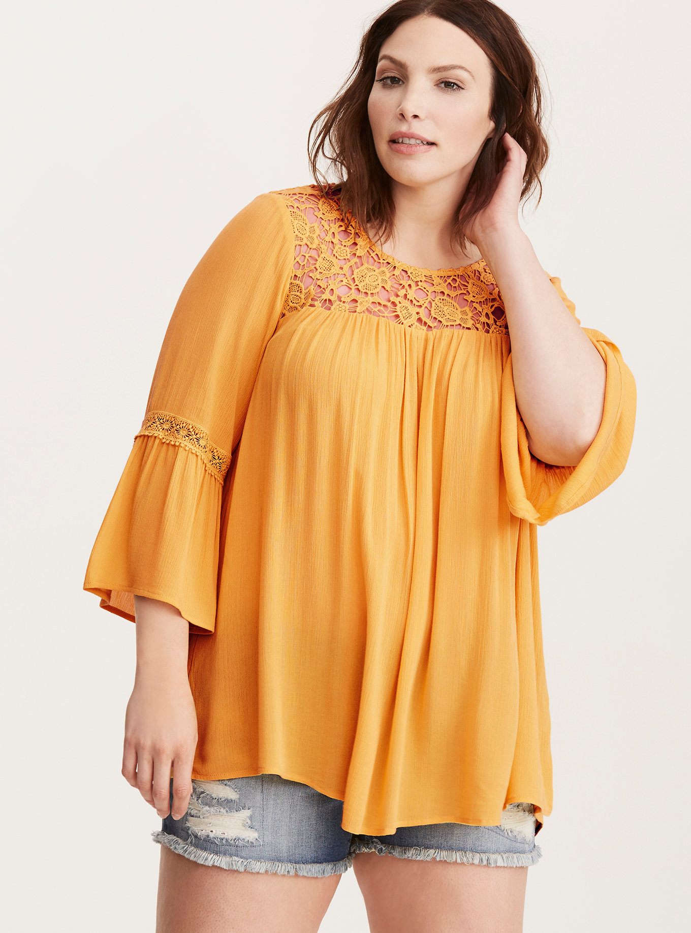 ../../www.torrid.com/product/lace-inset-gauze-blouse/10814267.html